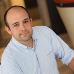 Thomas Schneider headshot