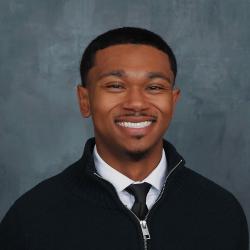 Aaron Thomas Headshot